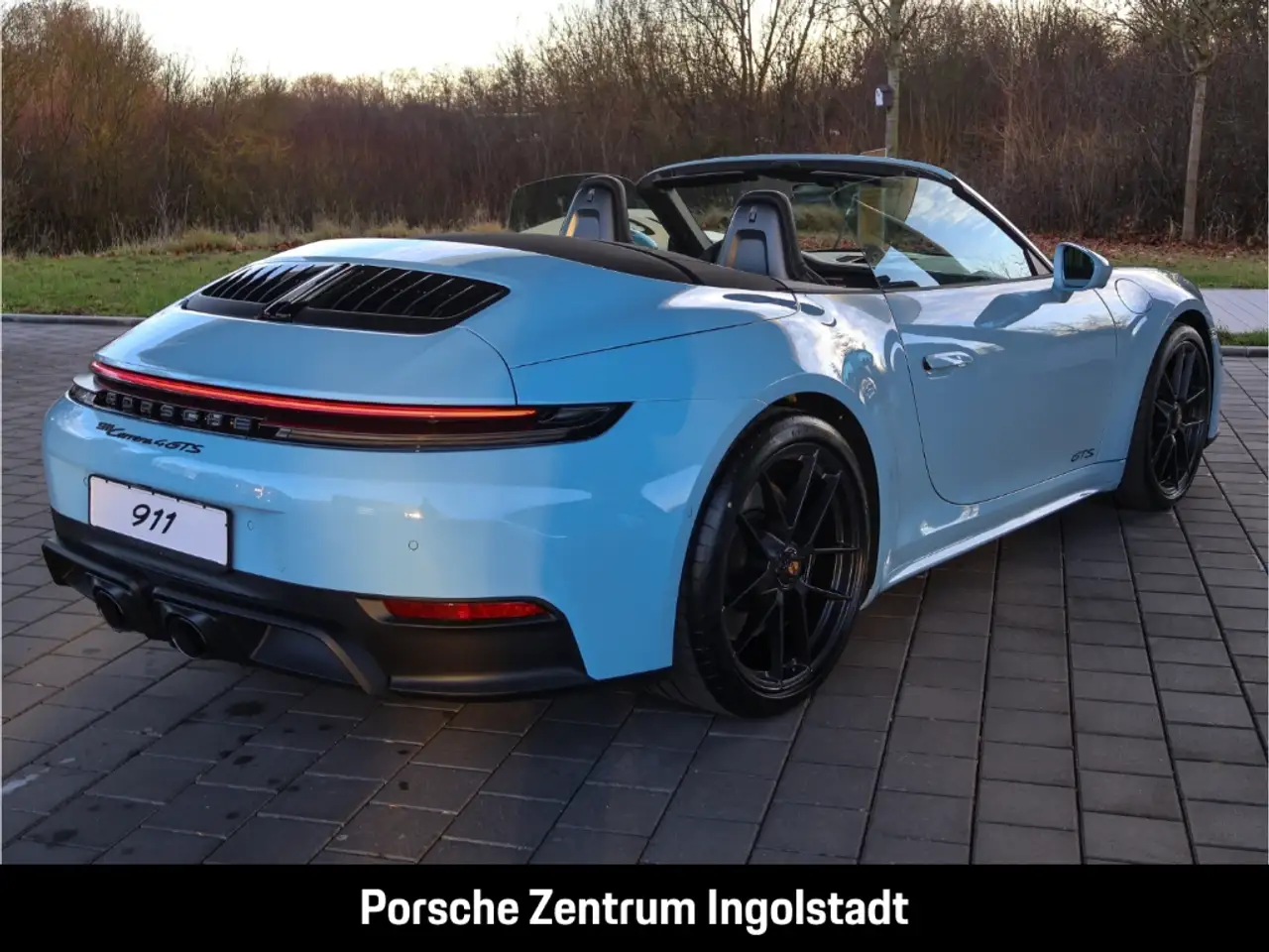 Porsche 992 (911) Carrera 4 GTS Cabriolet SurroundView Innodri 10