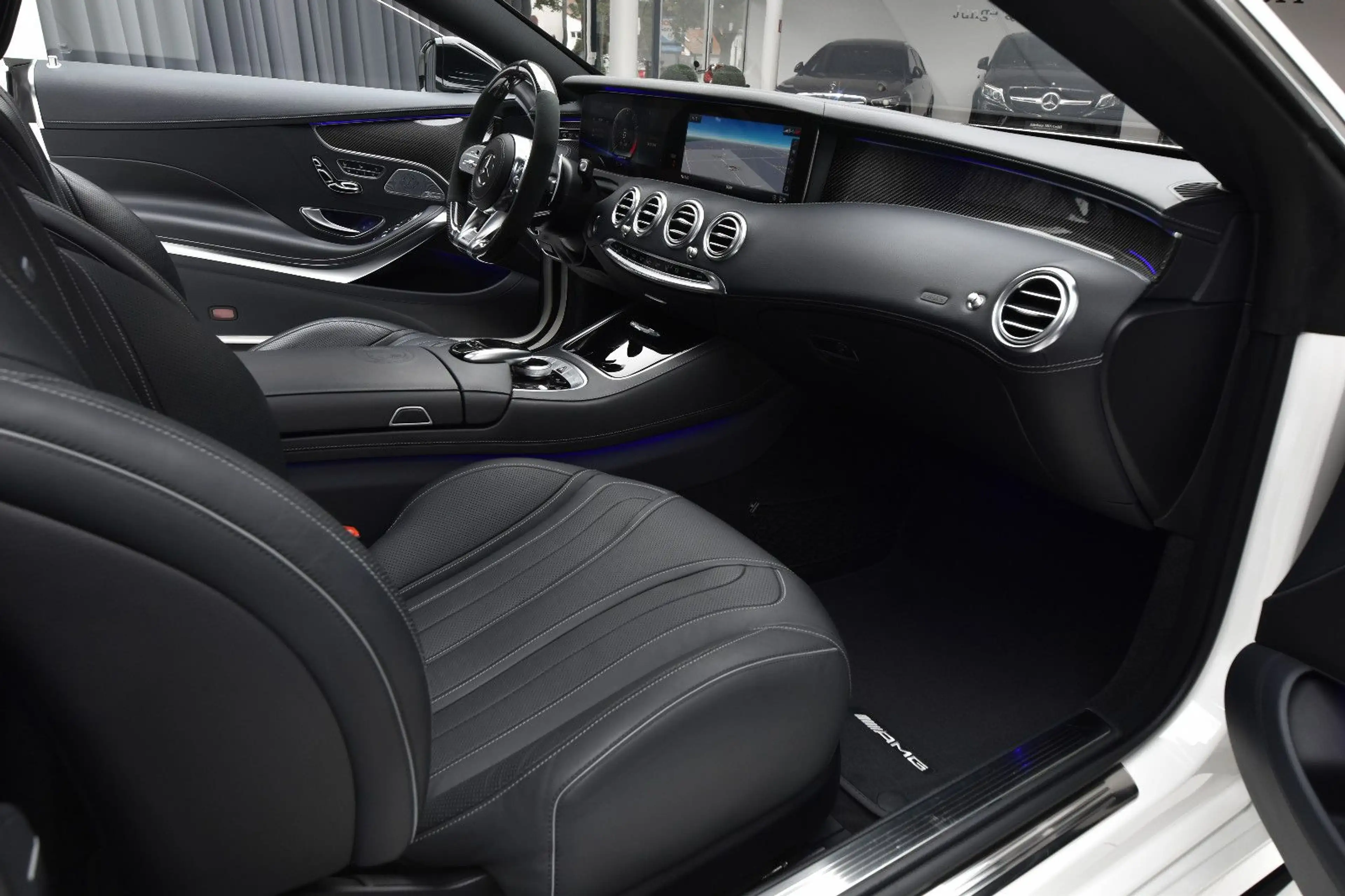 Mercedes-Benz S 63 AMG S Coupe 4Matic+ *Svarovski* Carbon* — photo 8