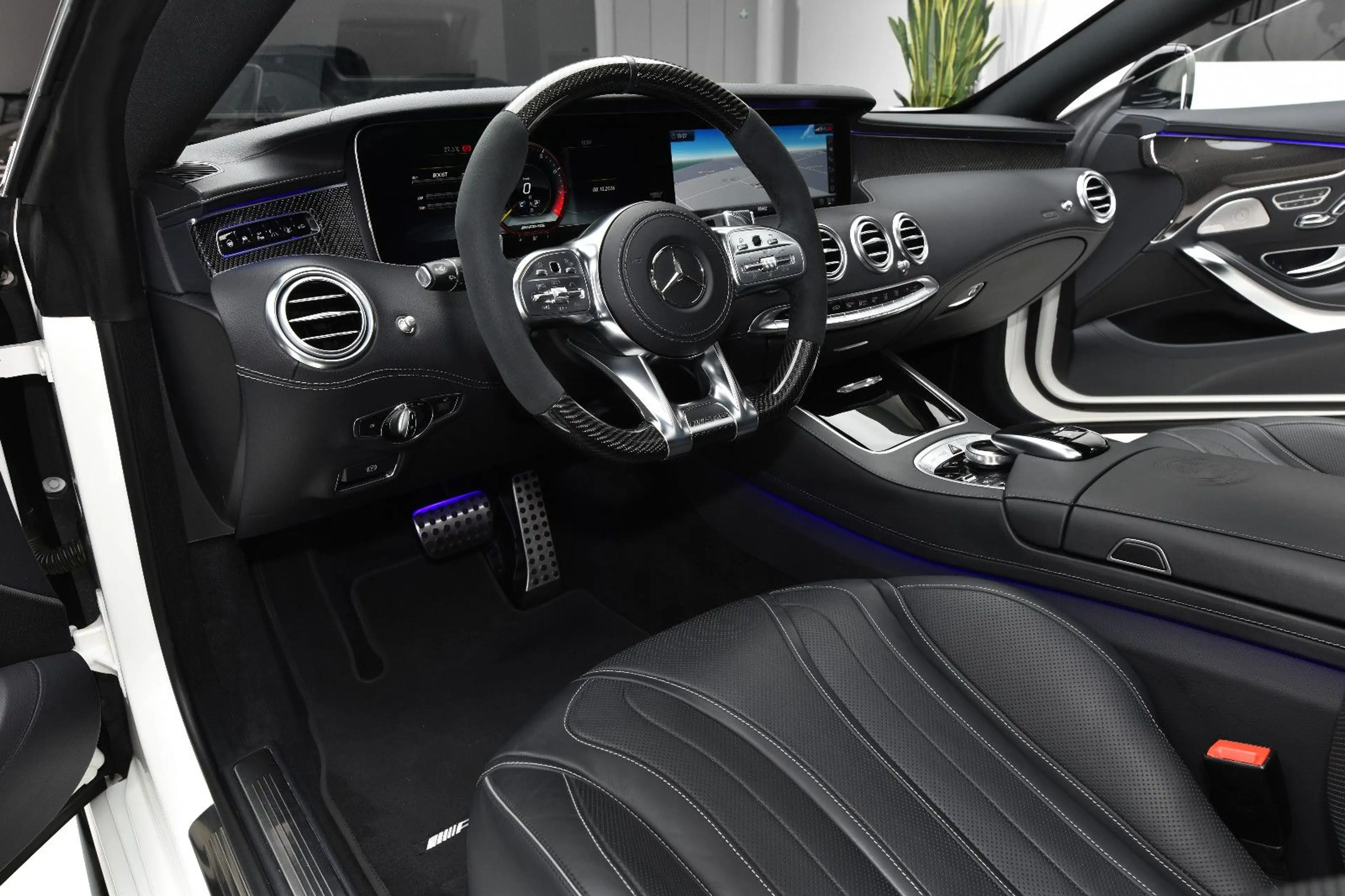 Mercedes-Benz S 63 AMG S Coupe 4Matic+ *Svarovski* Carbon* — photo 4