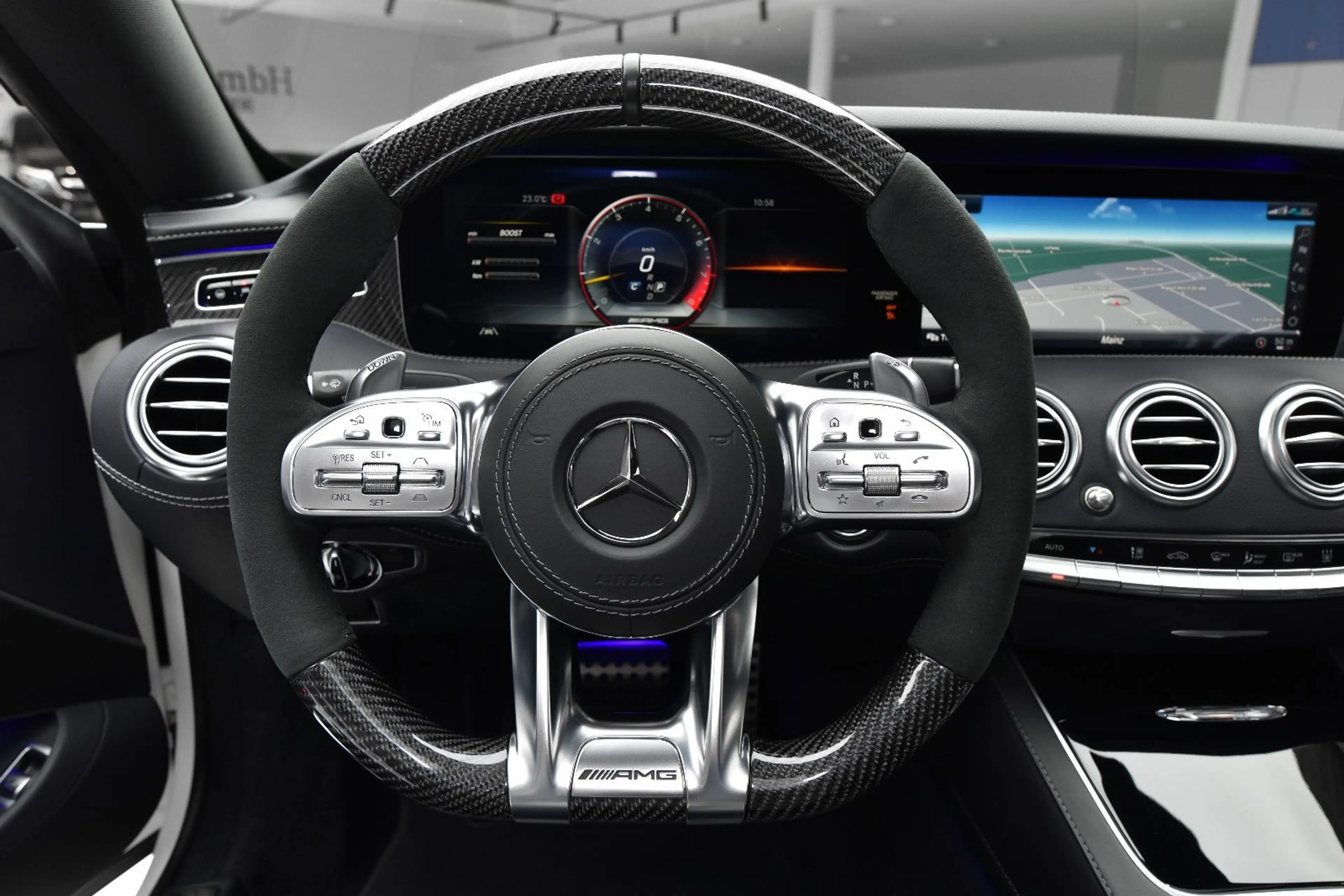 Mercedes-Benz S 63 AMG S Coupe 4Matic+ *Svarovski* Carbon* — photo 2