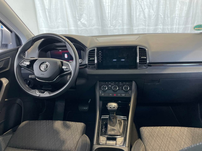 Skoda Karoq 2.0 TDI 4x4 Style Matrix AHK ACC BLIS Key — photo 6