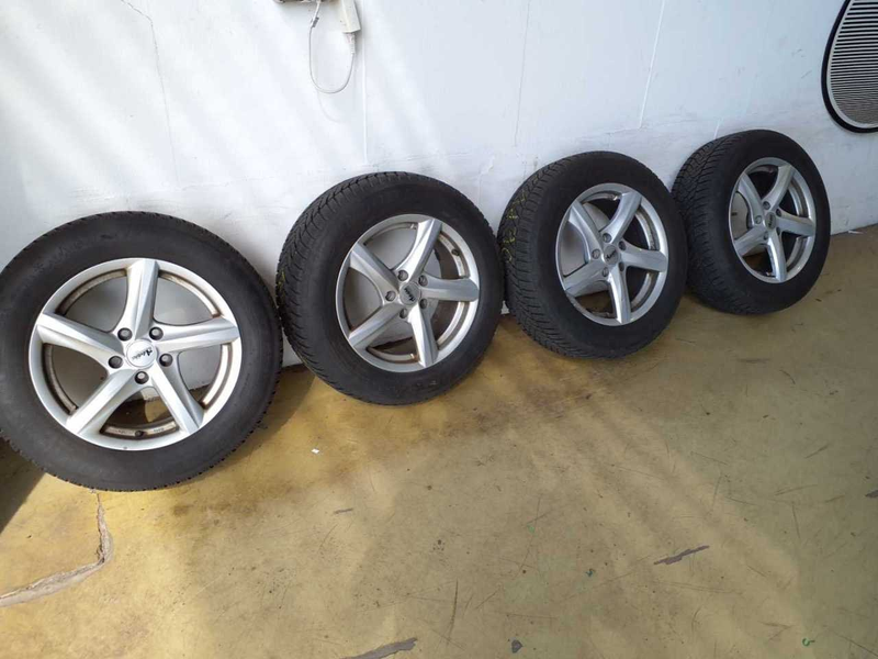 Skoda Karoq 2.0 TDI 4x4 Style Matrix AHK ACC BLIS Key — photo 14