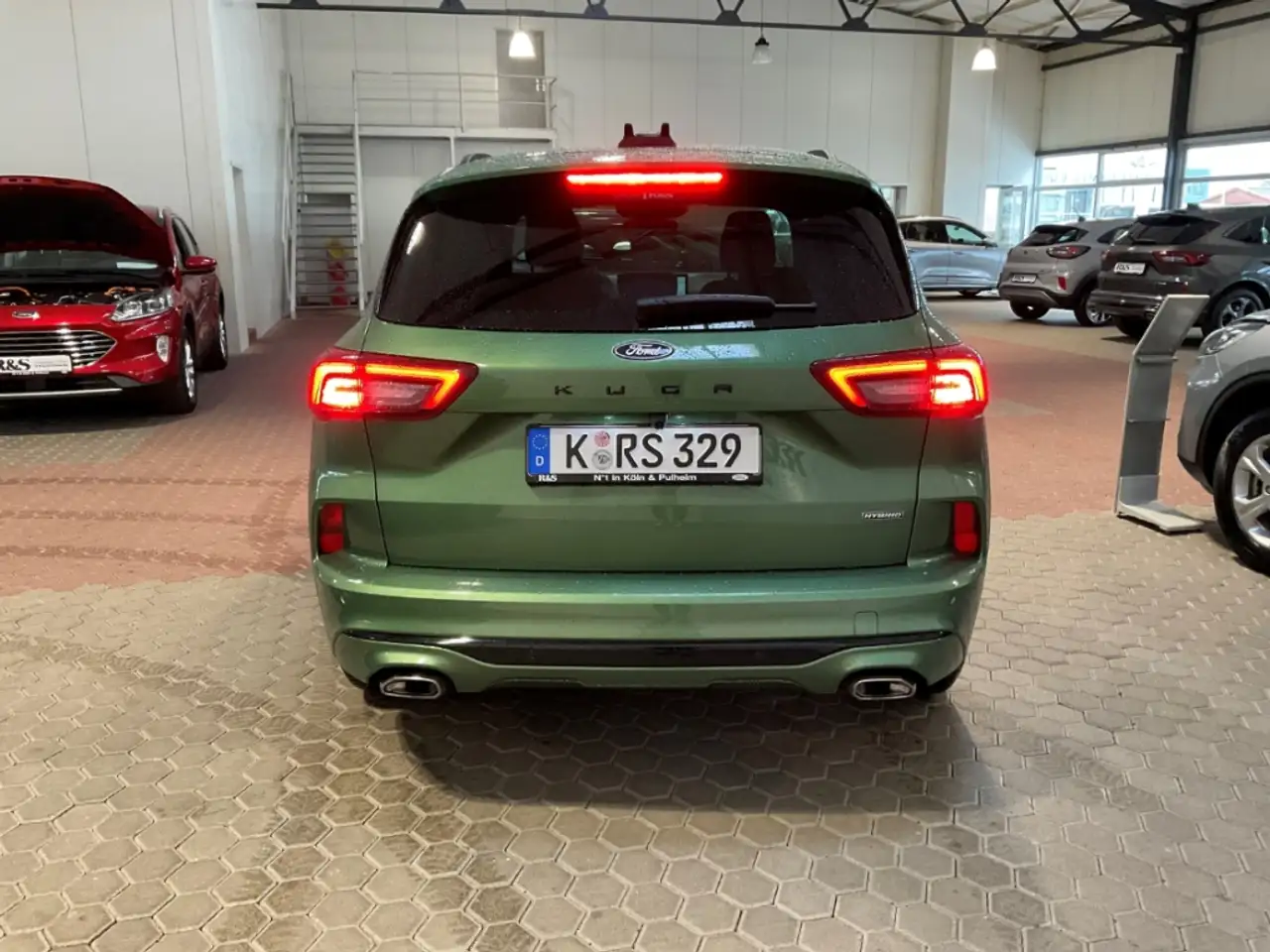 Ford Kuga ST-Line FHEV Kamera. Parksensoren. Sitzheizung 6
