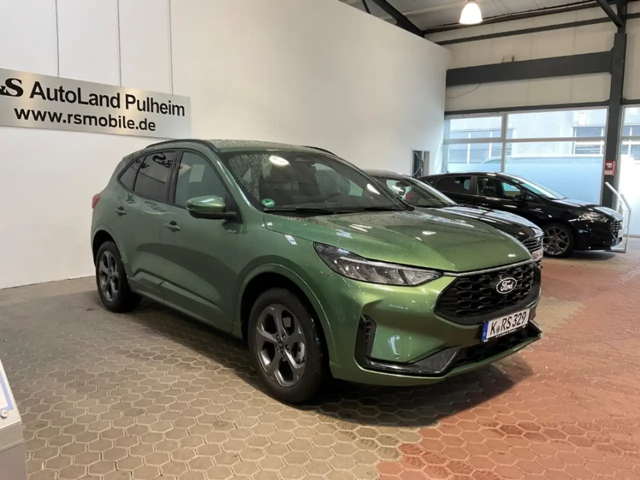 Ford Kuga ST-Line FHEV Kamera. Parksensoren. Sitzheizung 3
