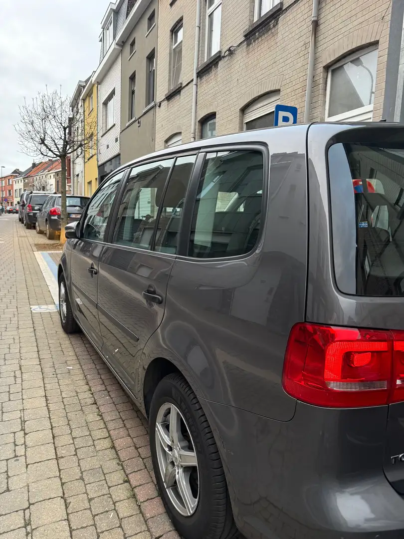 Volkswagen Touran Touran 1.6 TDI DPF Trendline Сірий - 2