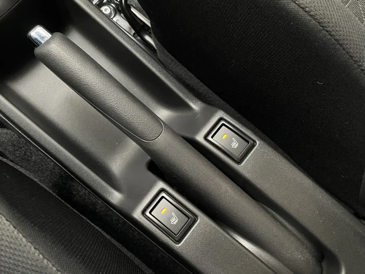 Suzuki Swift 2025 — фото 16