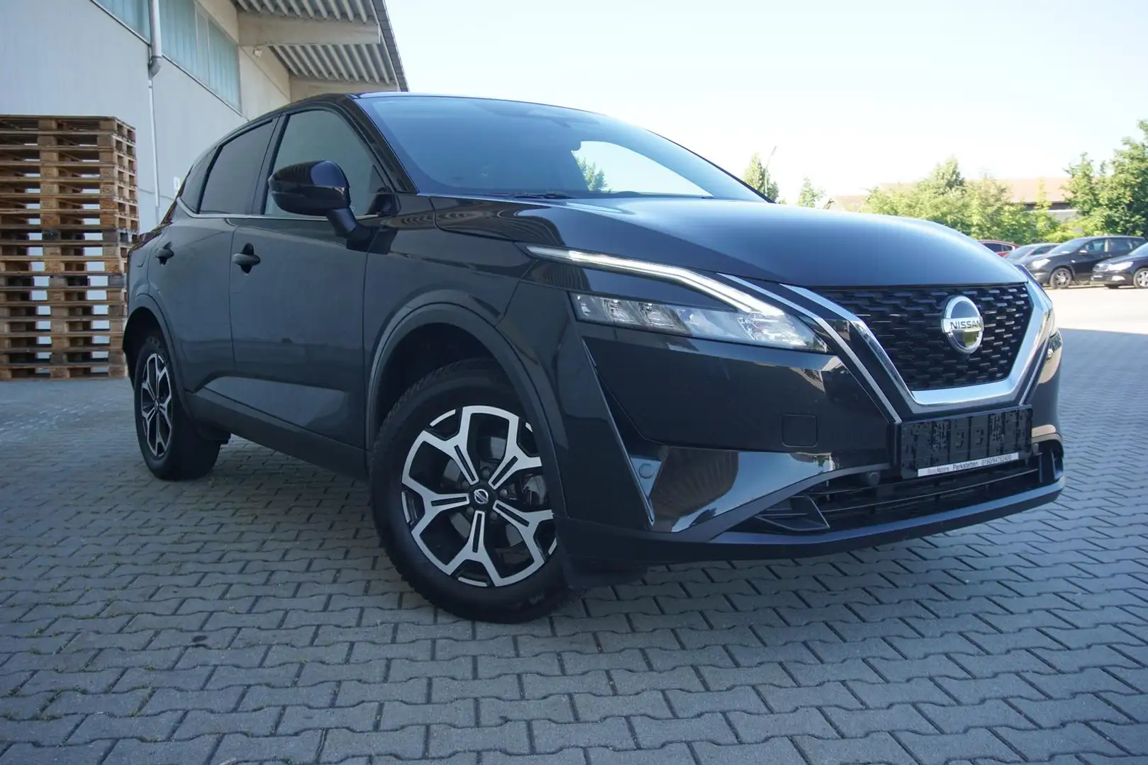 Nissan Qashqai 1.3 DIG-T MHEV PDC LED ACC Freisprech Nero - 1