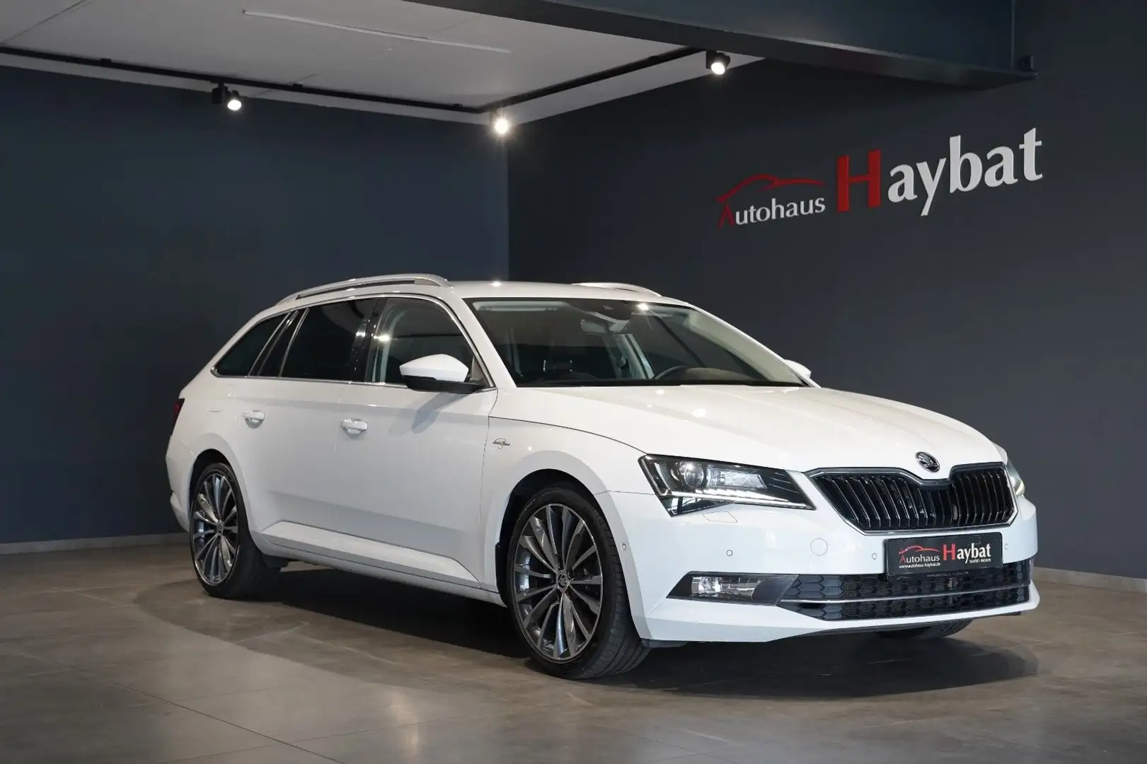 Skoda Superb Combi L&K Columbus-Leder-RFK-ACC-AHK Weiß - 1