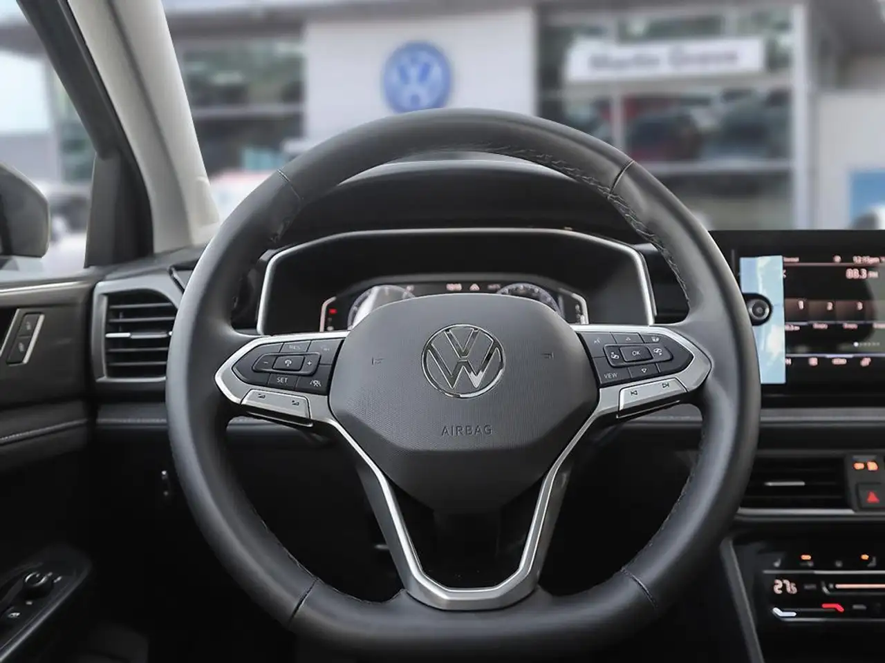 Volkswagen Taos снимка Volkswagen Taos