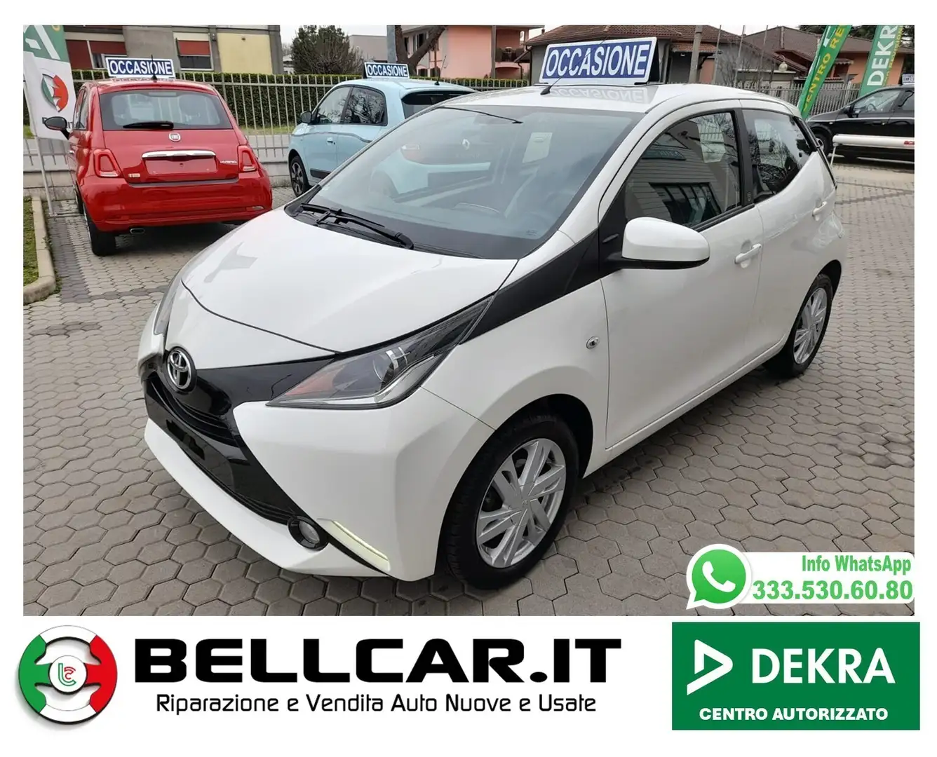 Toyota Aygo 1.0 VVT-i 69 CV 5 porte x-play TSS MMT Bianco - 1