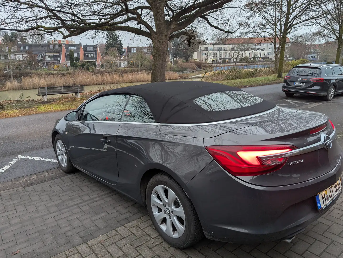 Opel Cascada Cascada 1.6 (ECOTEC) DI Turbo Automatik Innovation Grau - 1
