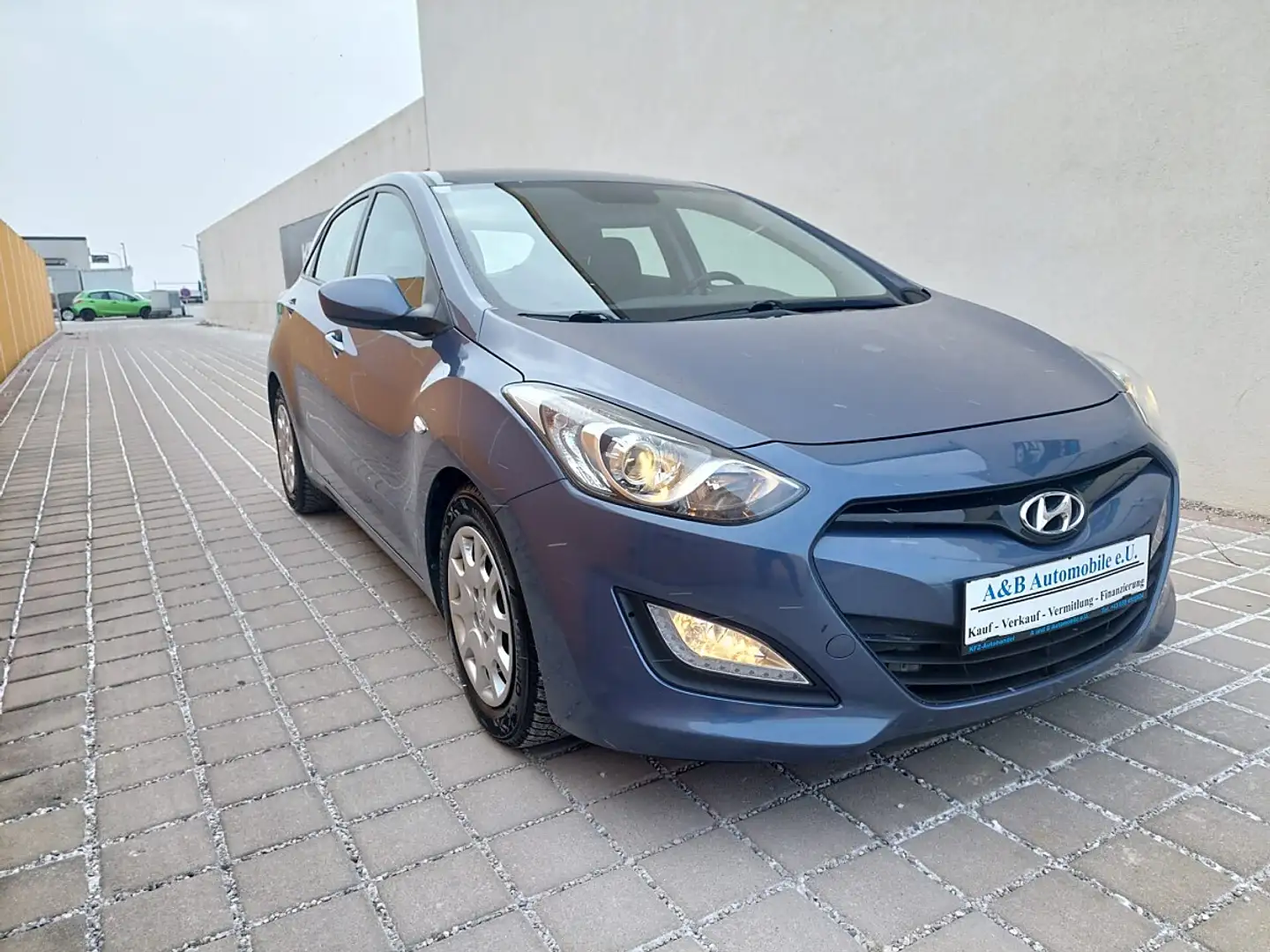 Hyundai i30 1,4 CRDi Europe Plus Finanzierung möglich Blau - 1