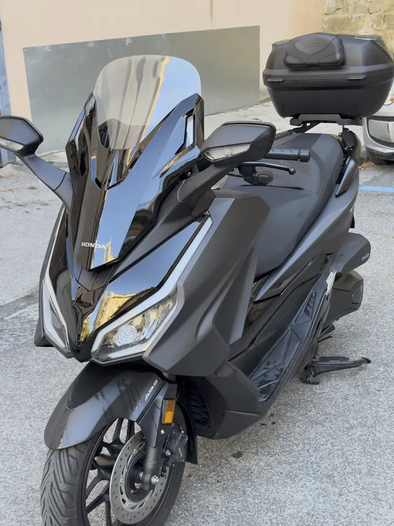 Honda Forza 350 Negro - 2