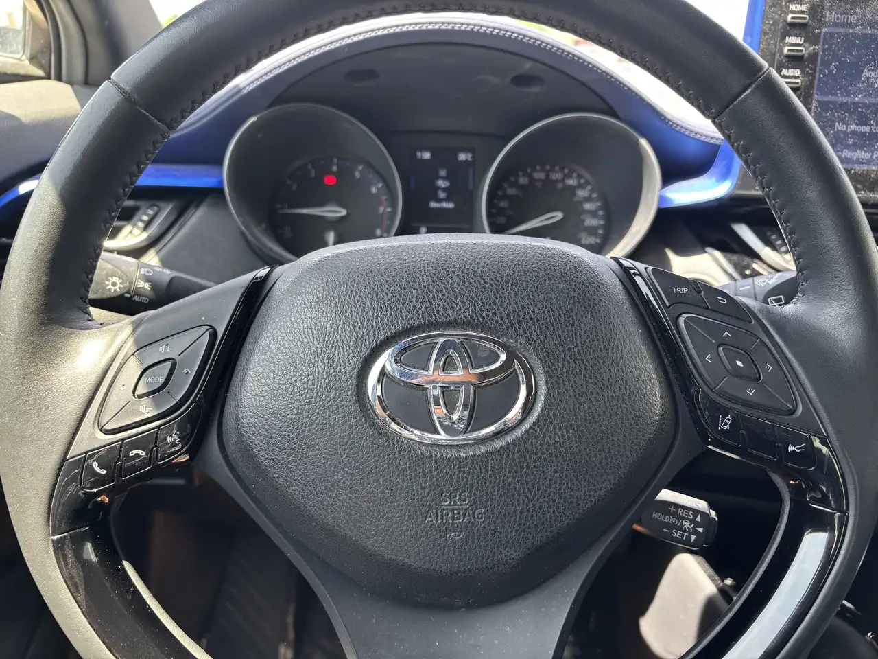 Toyota C-HR снимка Toyota C-HR