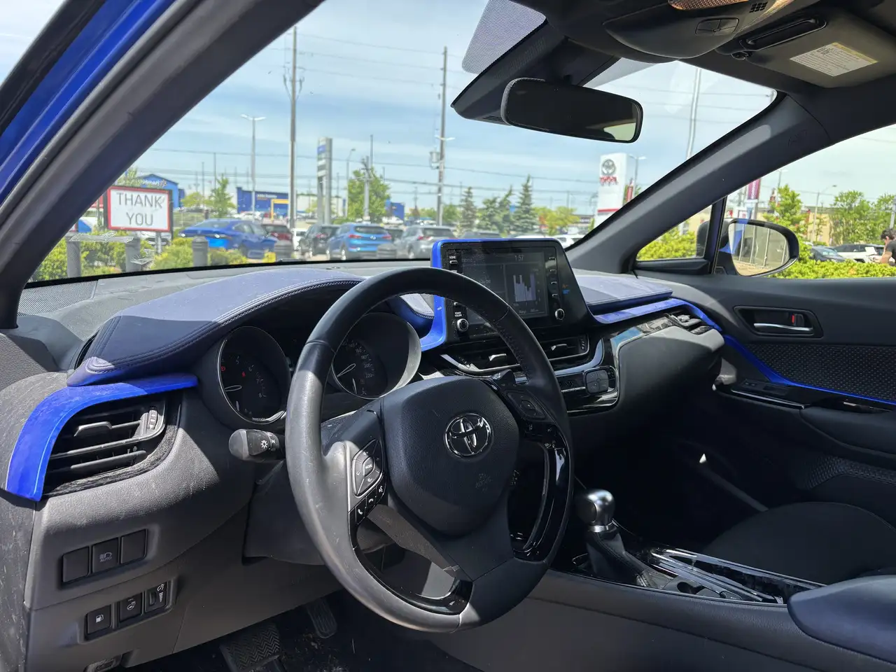 Toyota C-HR снимка Toyota C-HR