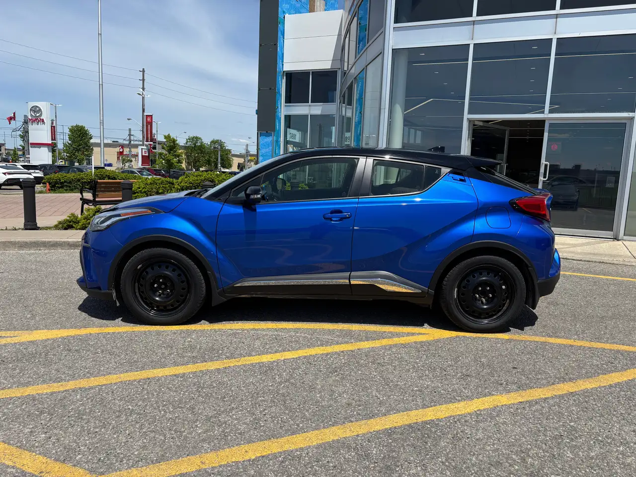 Toyota C-HR снимка Toyota C-HR