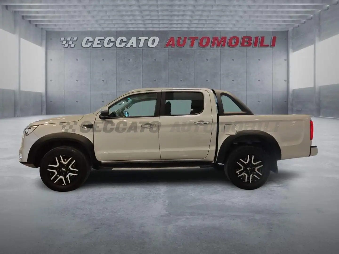 DR Automobiles PK8 PK8 2.0 turbo diesel 4x4 136cv Gri - 2