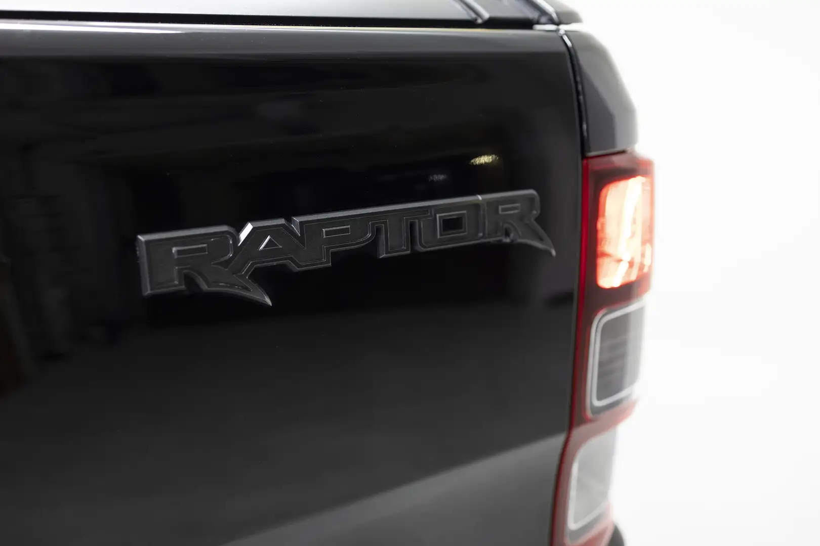 Ford Ranger 2.0 Ecoblue Super Cab Wildtrak 4x4 Aut. Negro - 2
