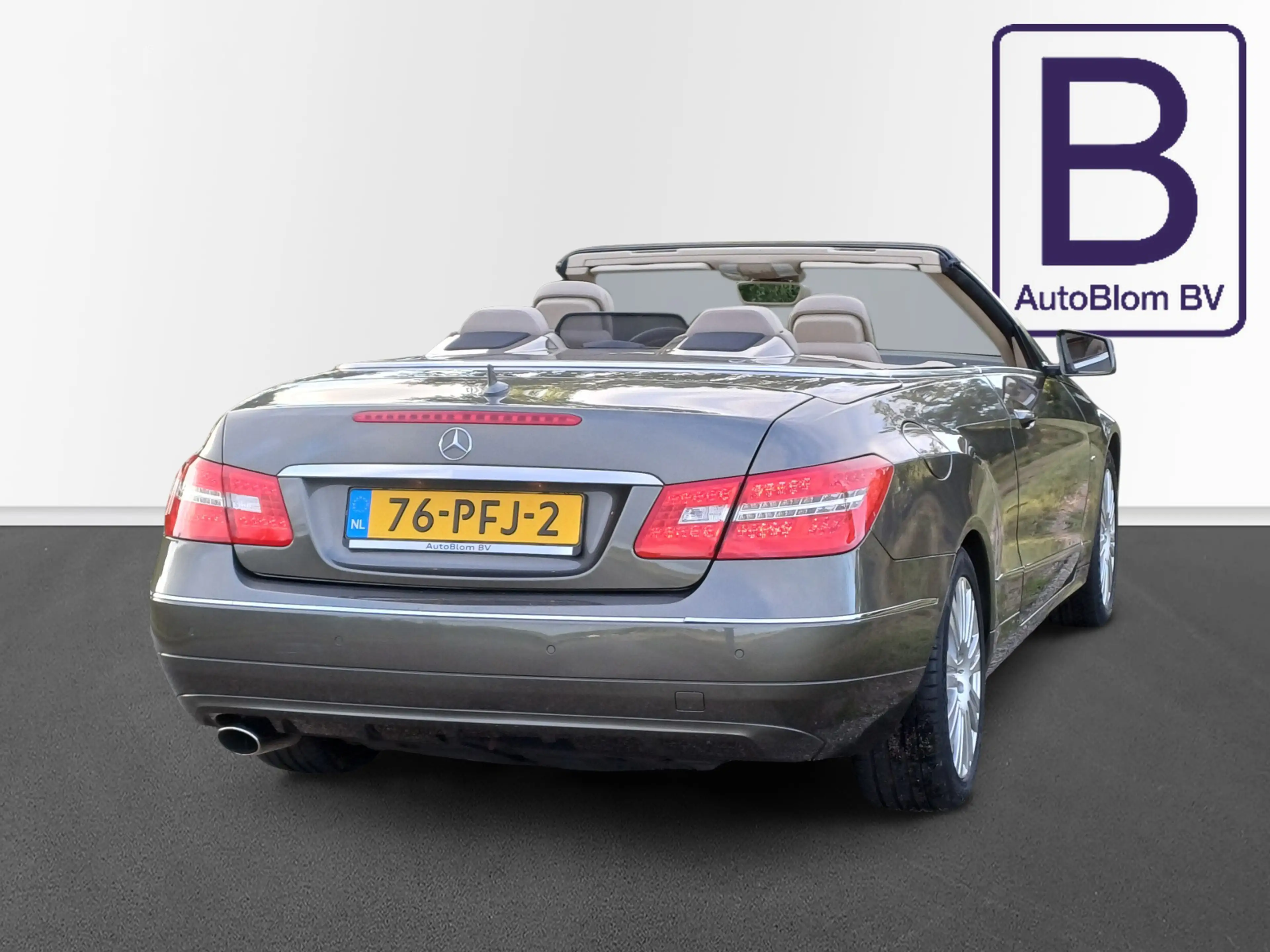 Mercedes-Benz E 250 Cabrio CGI Elegance /Prachtige auto!/Origin. NL/De — photo 37