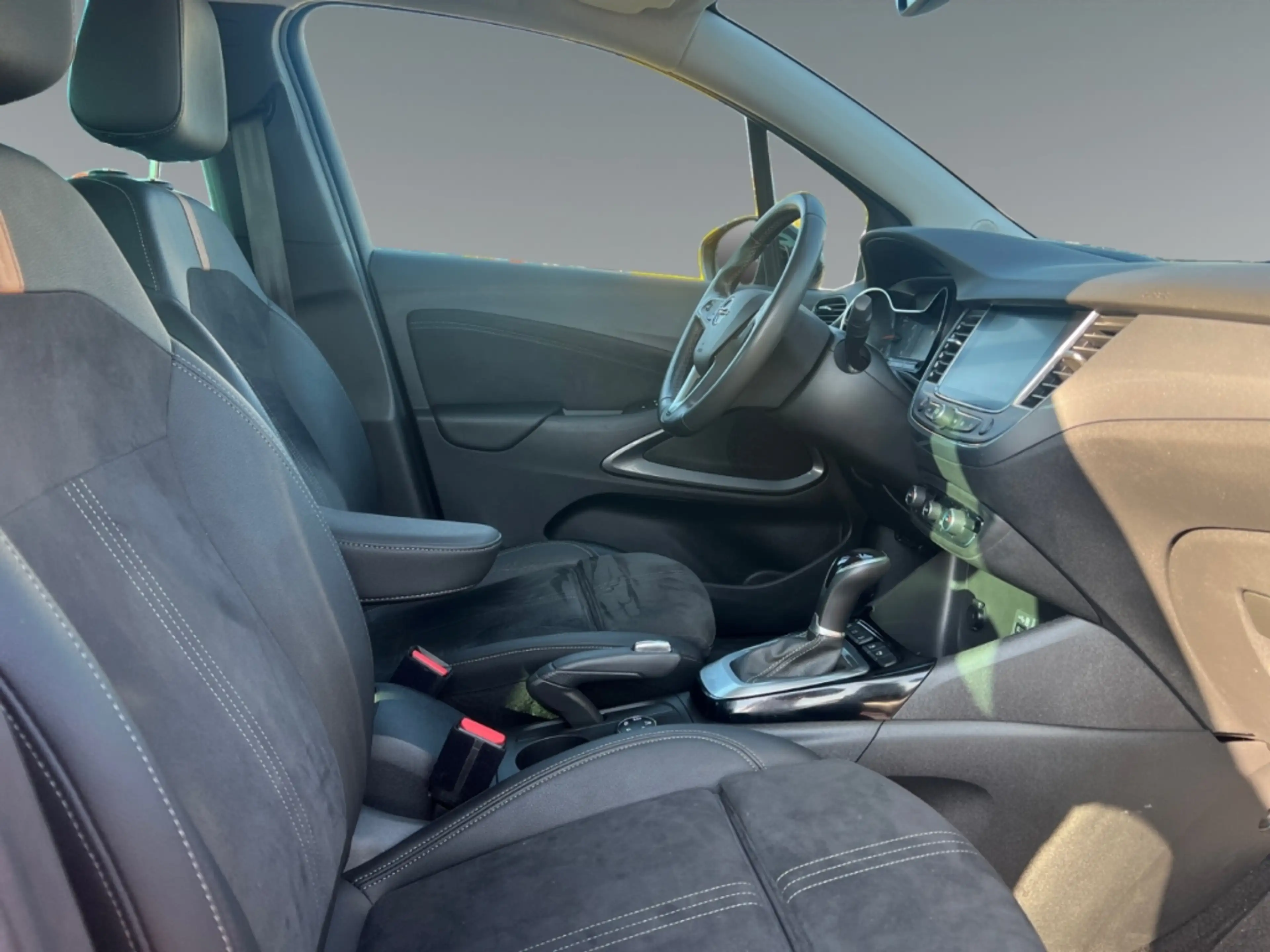 Opel Crossland Ultimate Navi Leder LED Apple CarPlay Android Auto — photo 7