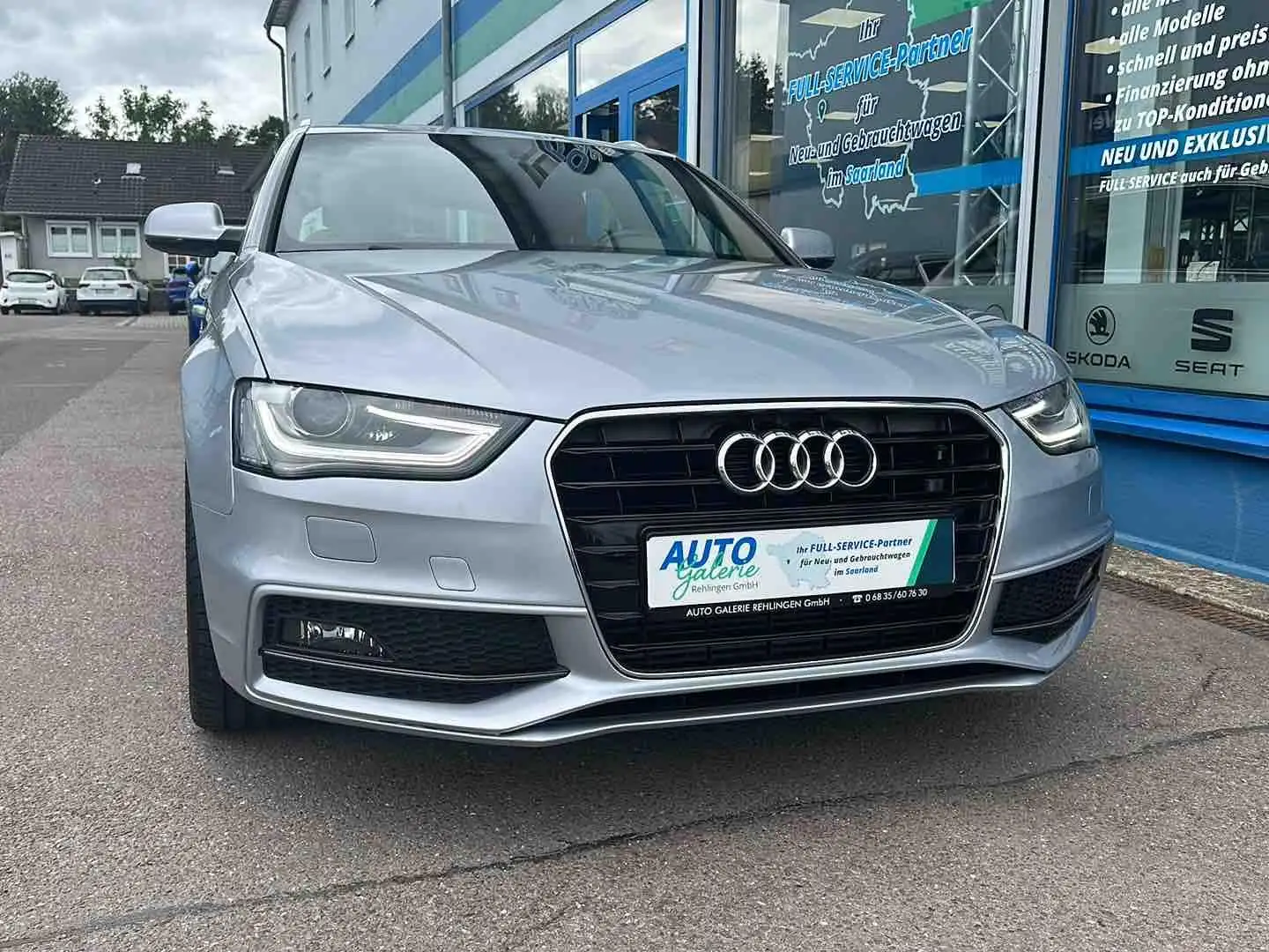 Audi A4 2.0 16V TFSI S line Sportpaket plus Plateado - 2