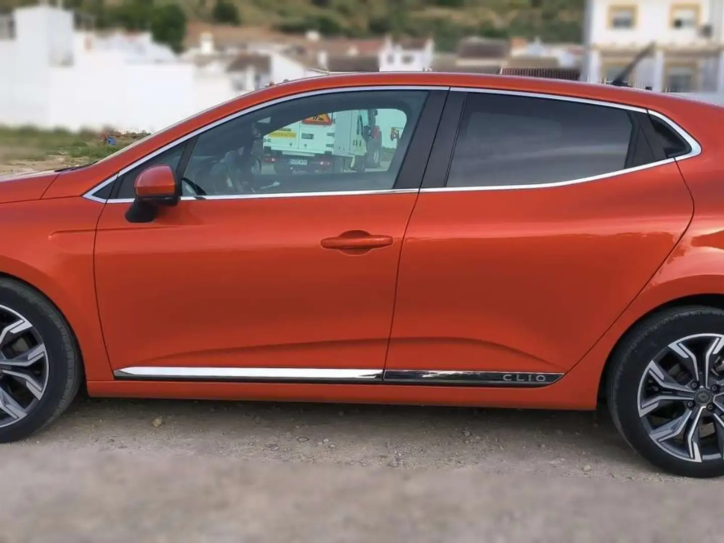 Renault Clio TCe GPF Zen EDC 96kW Naranja - 2