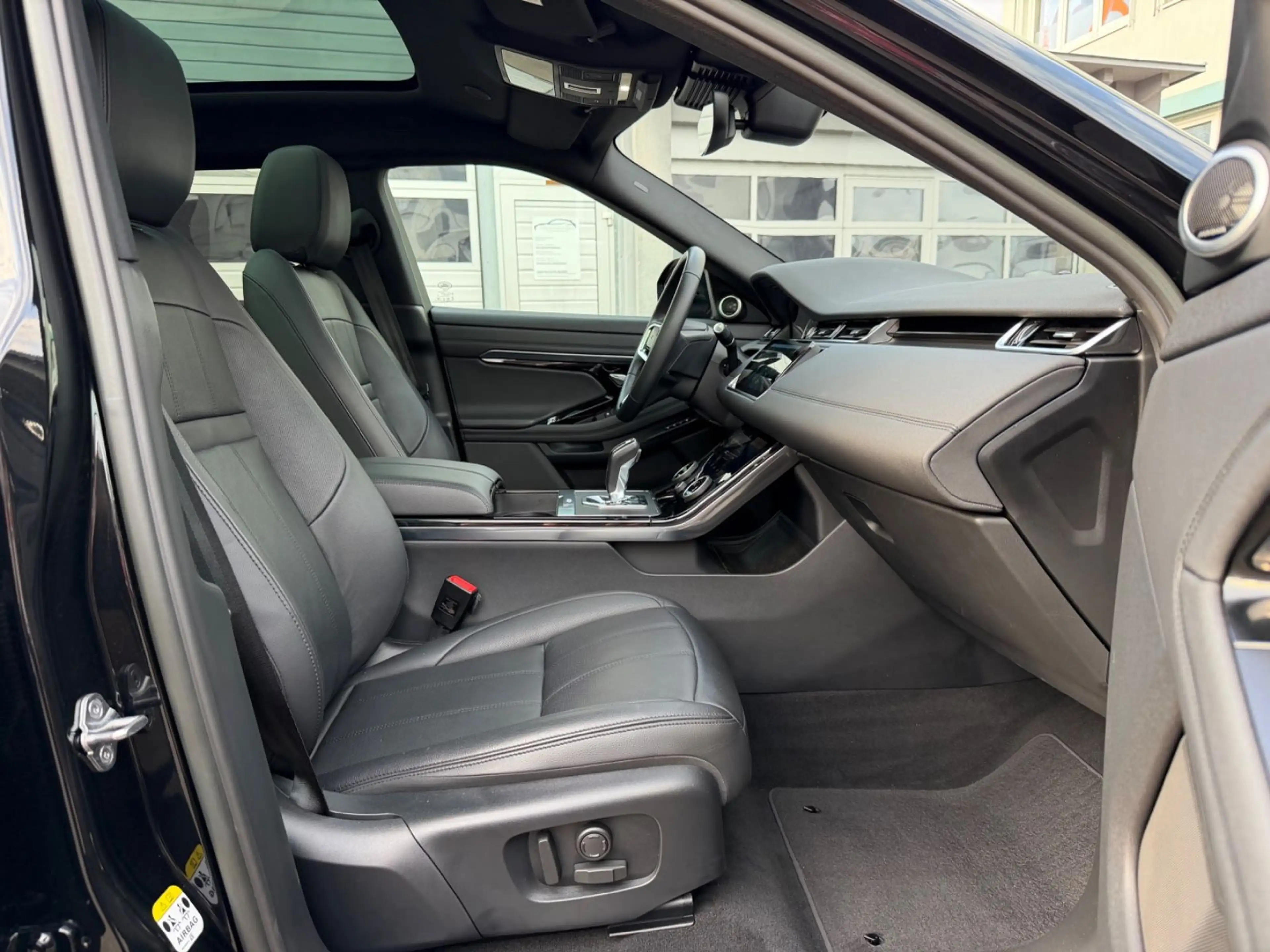 Land Rover Range Rover Evoque Evoque D200 BlackPack AHK Pano 20Zoll Neuwertig! — photo 11