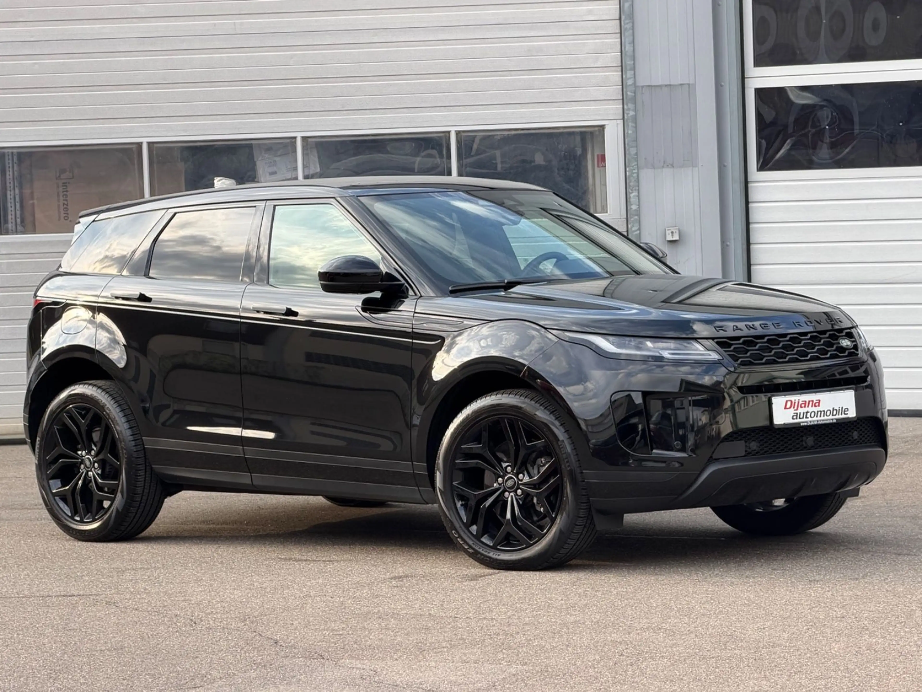 Land Rover Range Rover Evoque Evoque D200 BlackPack AHK Pano 20Zoll Neuwertig! — photo 2