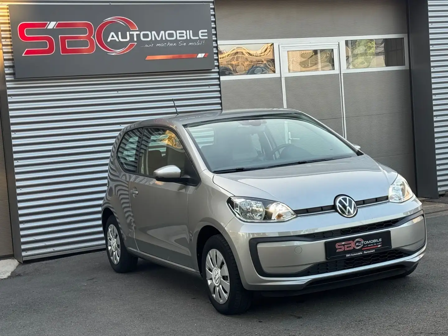 Volkswagen up! /Smartphone Halterung maps+more Docking Silber - 2