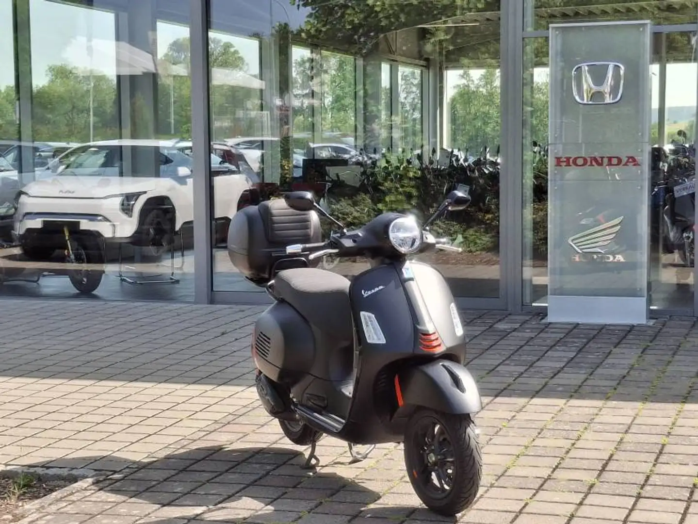 Vespa Super Sport GTS 300 Supersport Negro - 1