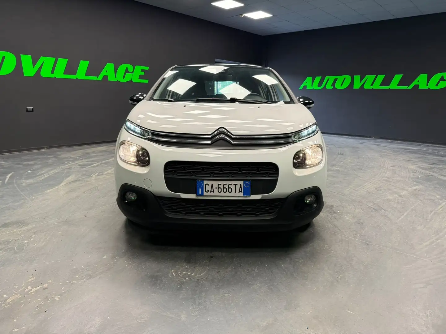 Citroen C3 C3 1.5 bluehdi Shine s PREZZO REALE! Білий - 2