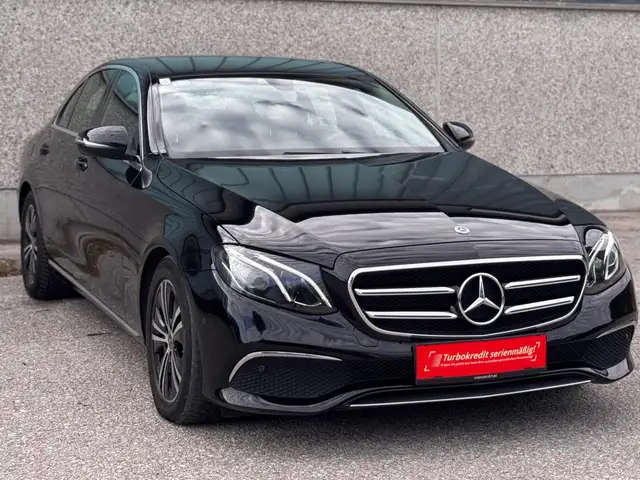 Mercedes-Benz E 200 E 200 d