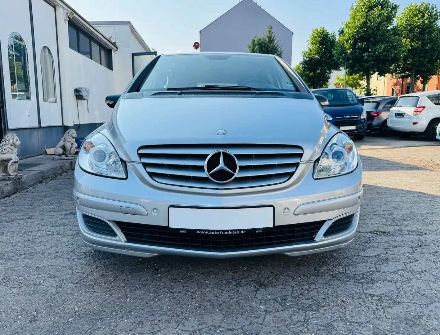 Mercedes-Benz B 180 CDI Automatik Navi Klima SHZG PDC Plateado - 2