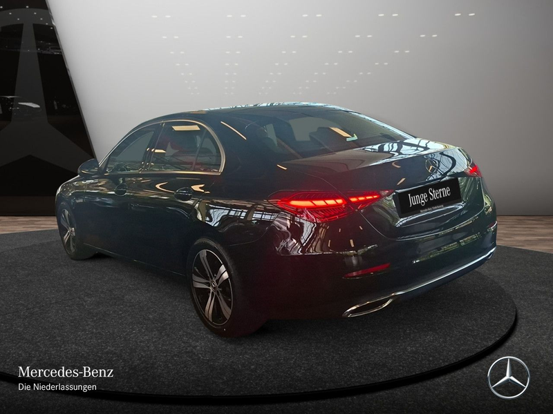 Mercedes-Benz C 200 AVANTG+360+LED+TOTW+KEYLESS+9G — photo 10