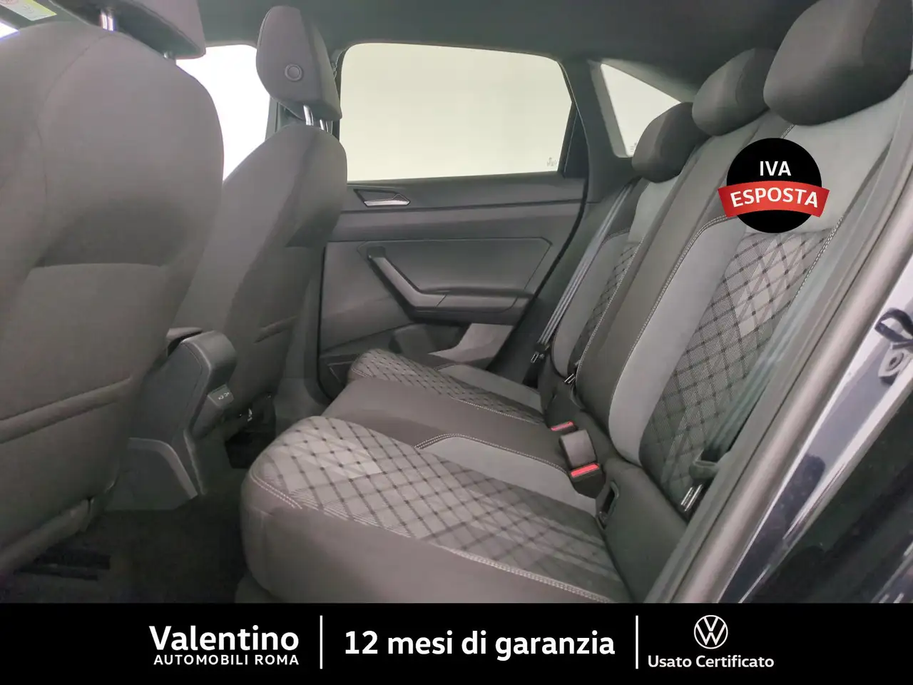 Volkswagen Taigo 1.0 TSI R-LINE 10
