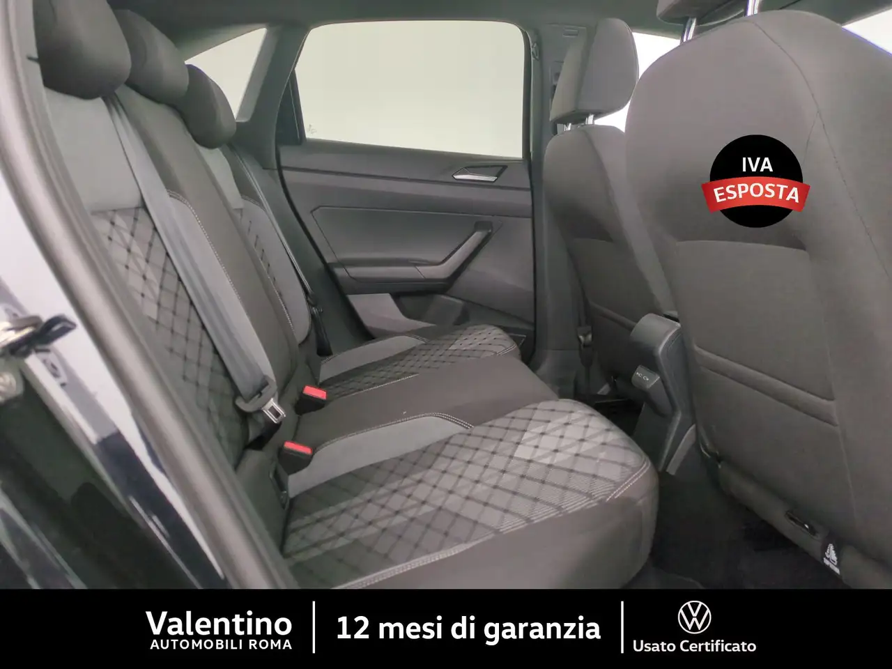 Volkswagen Taigo 1.0 TSI R-LINE 12