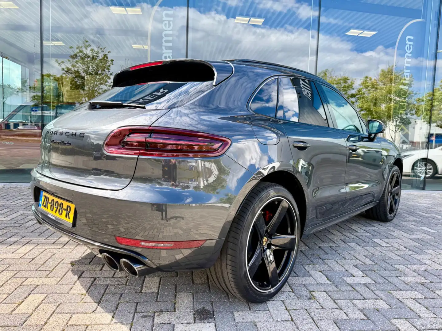 Porsche Macan 3.6 Turbo 403pk Chrono, Sportuitlaat, CarPlay, Luc Grau - 2