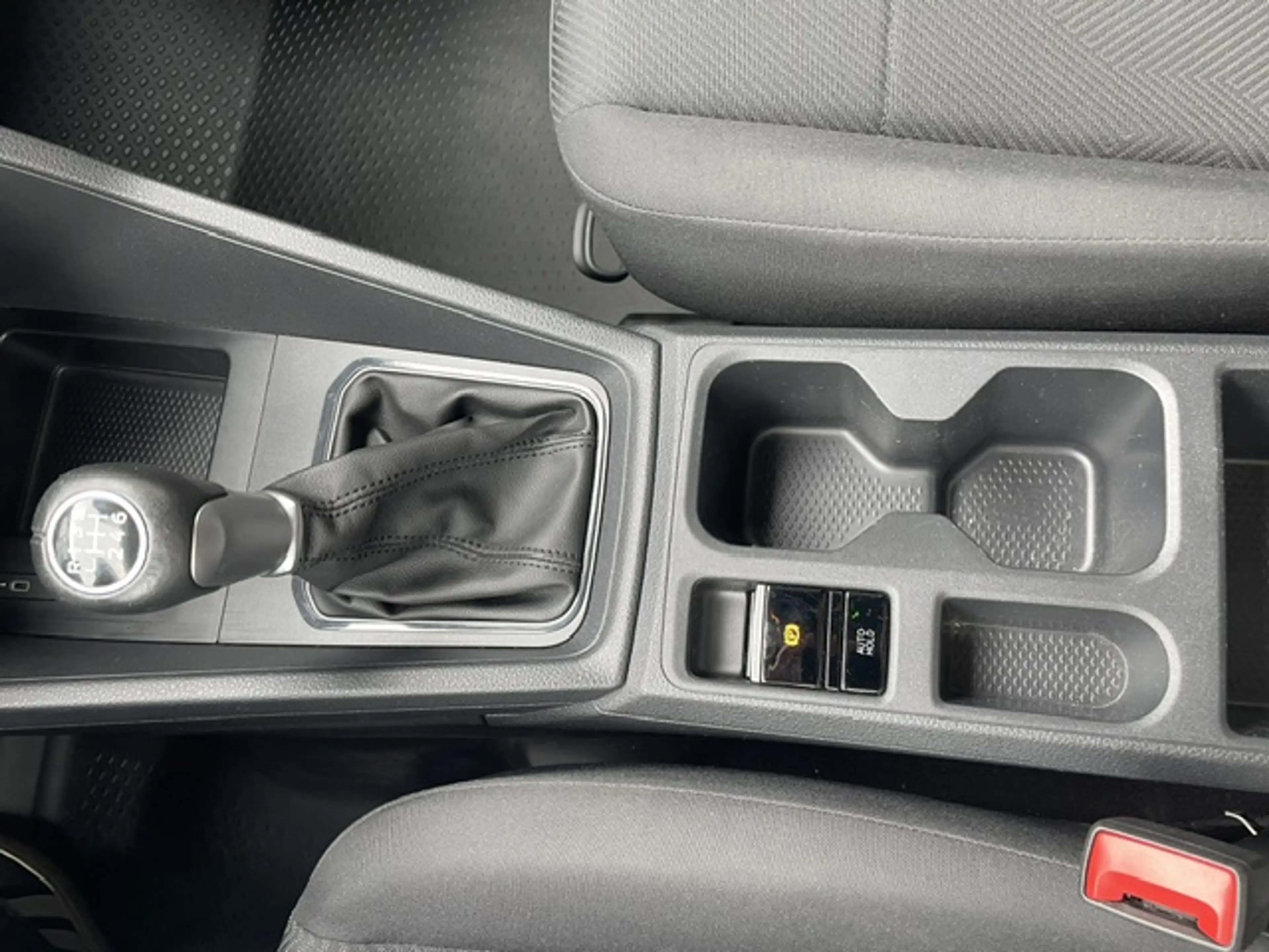 Ford Transit Connect Trend L2 Kasten — photo 14