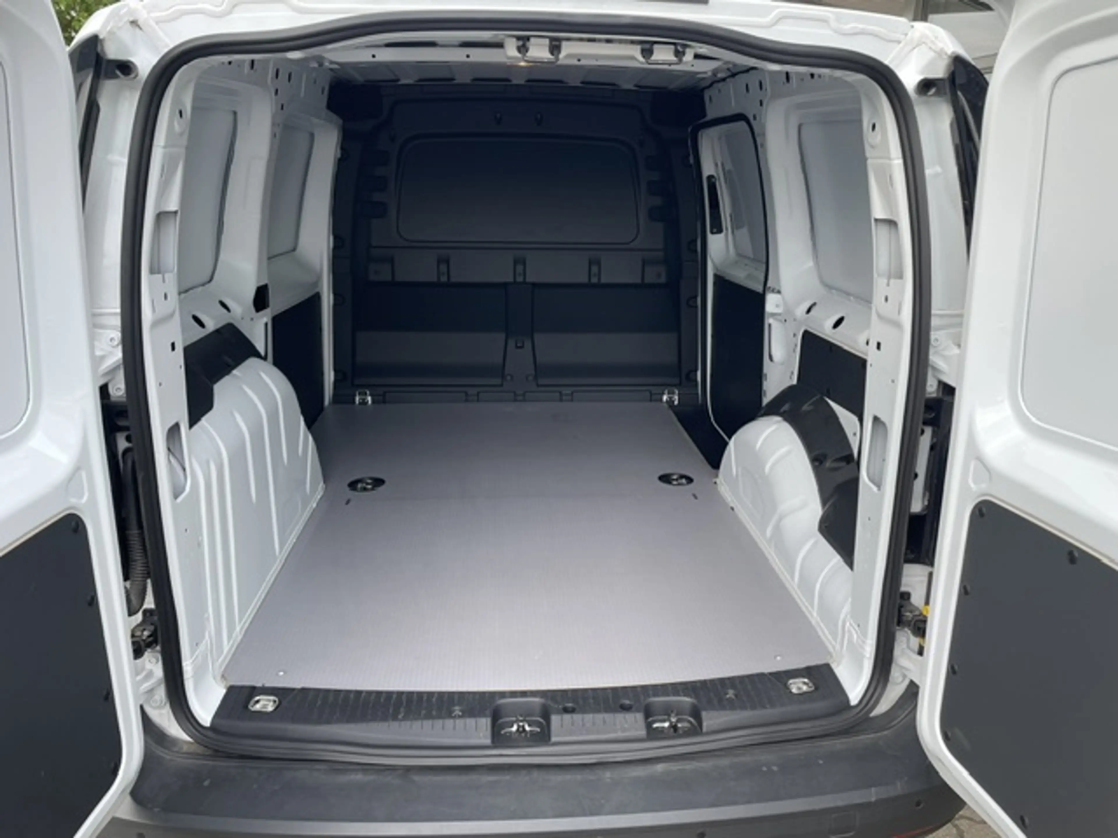 Ford Transit Connect Trend L2 Kasten — photo 15