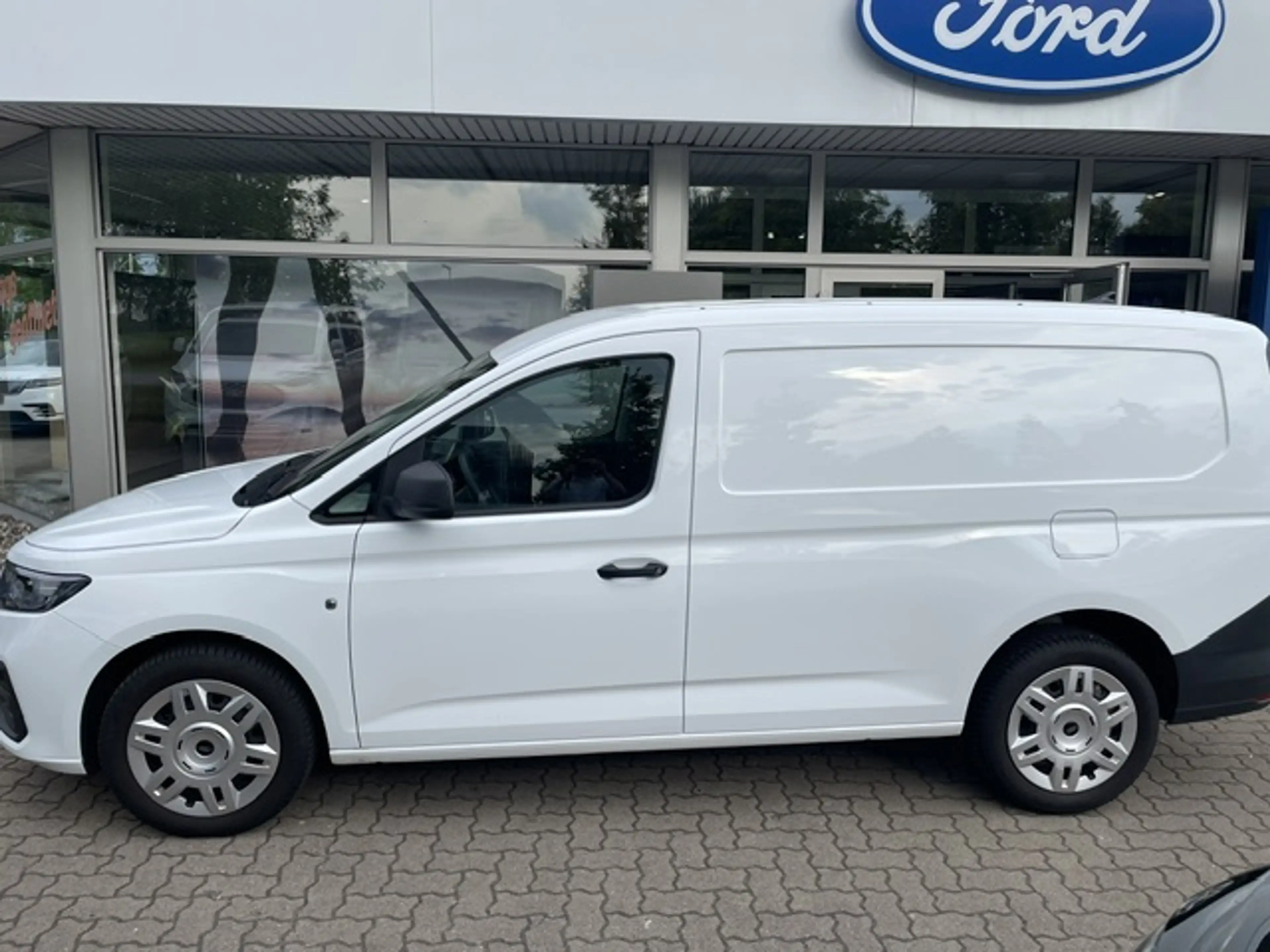 Ford Transit Connect Trend L2 Kasten — photo 2