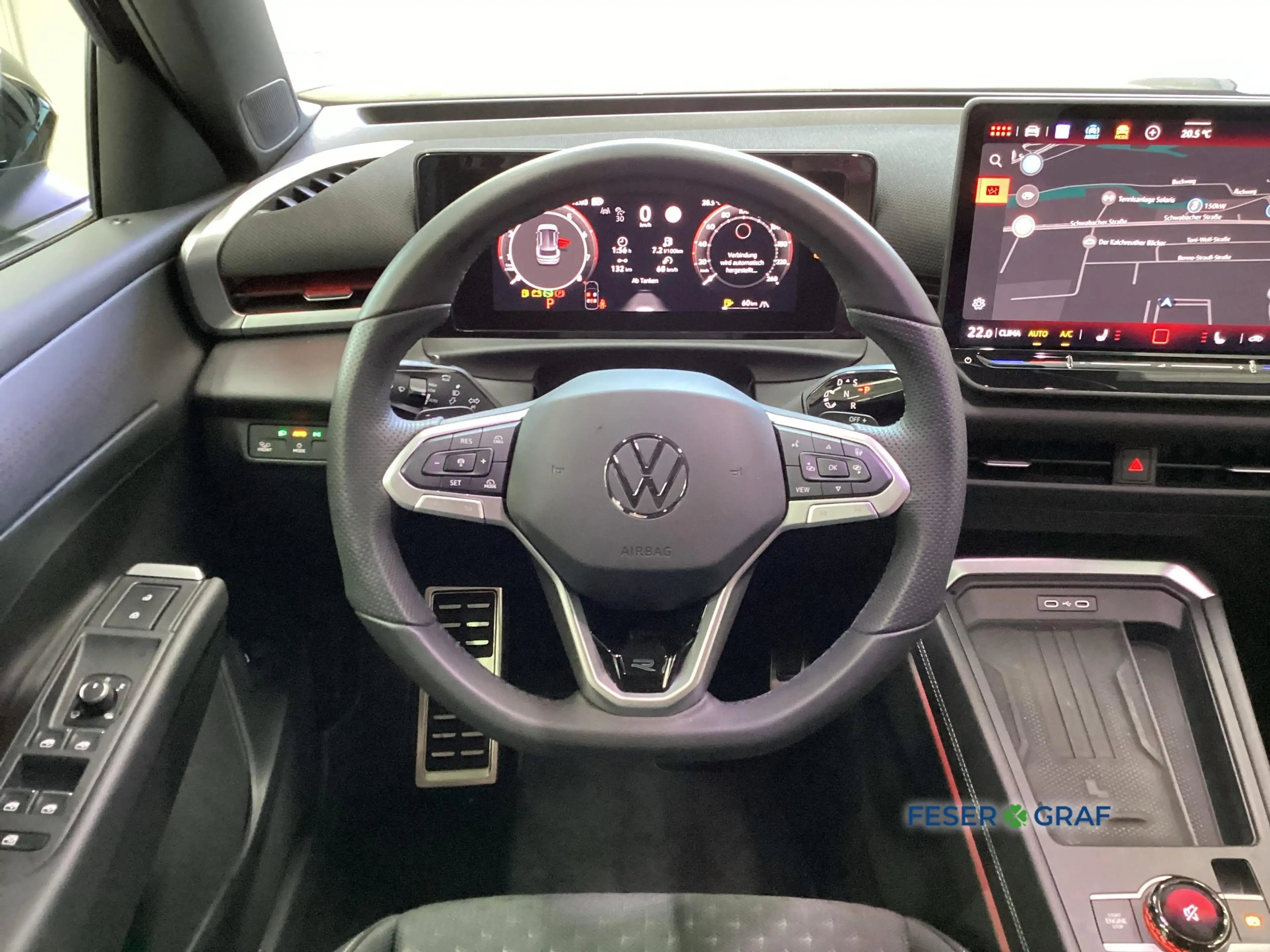 Volkswagen T-Roc R-Line 1.5 eTSI Keyless Navi RFK ACC LED+ — photo 5