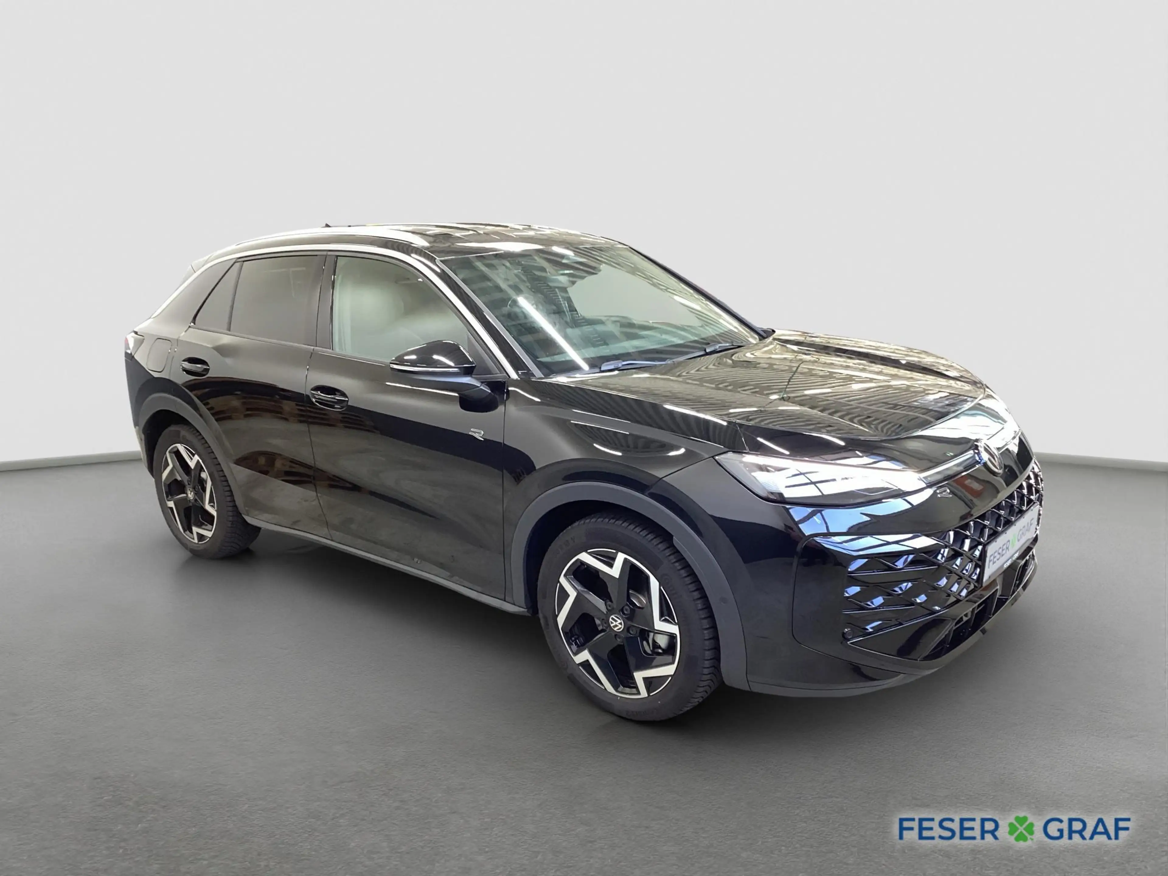 Volkswagen T-Roc R-Line 1.5 eTSI Keyless Navi RFK ACC LED+ — photo 2
