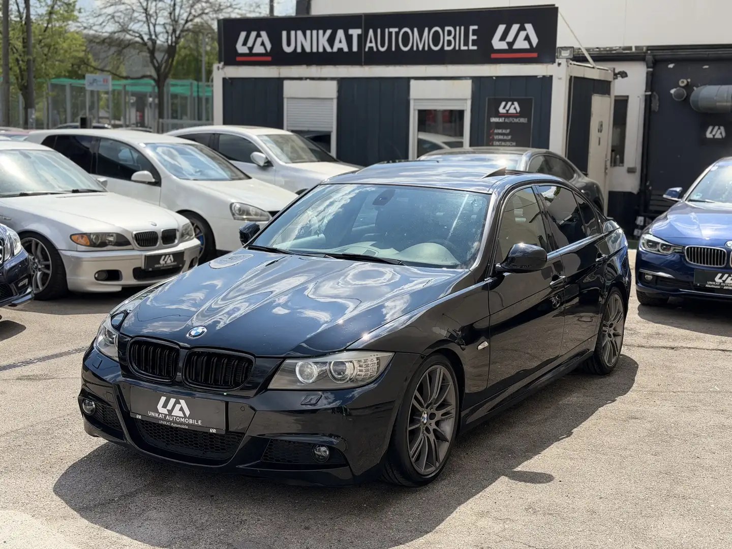 BMW 325 E90 325d LCI *Edition* M-Paket Schwarz - 1