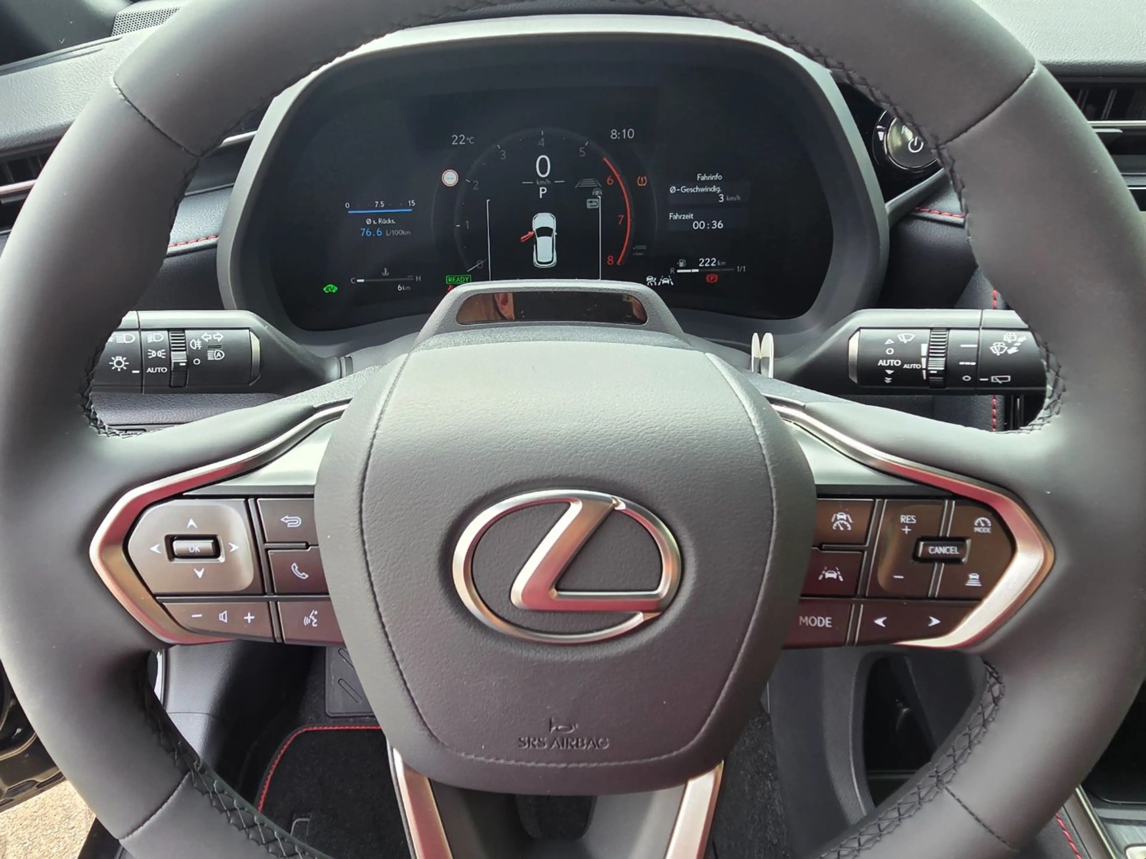 Lexus LBX 1.5 Hybrid Elegant Black Edition — photo 10