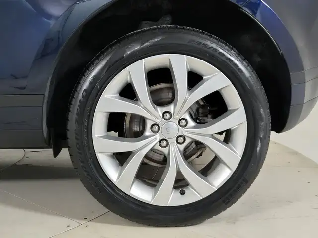 Land Rover Range Rover Evoque view 9