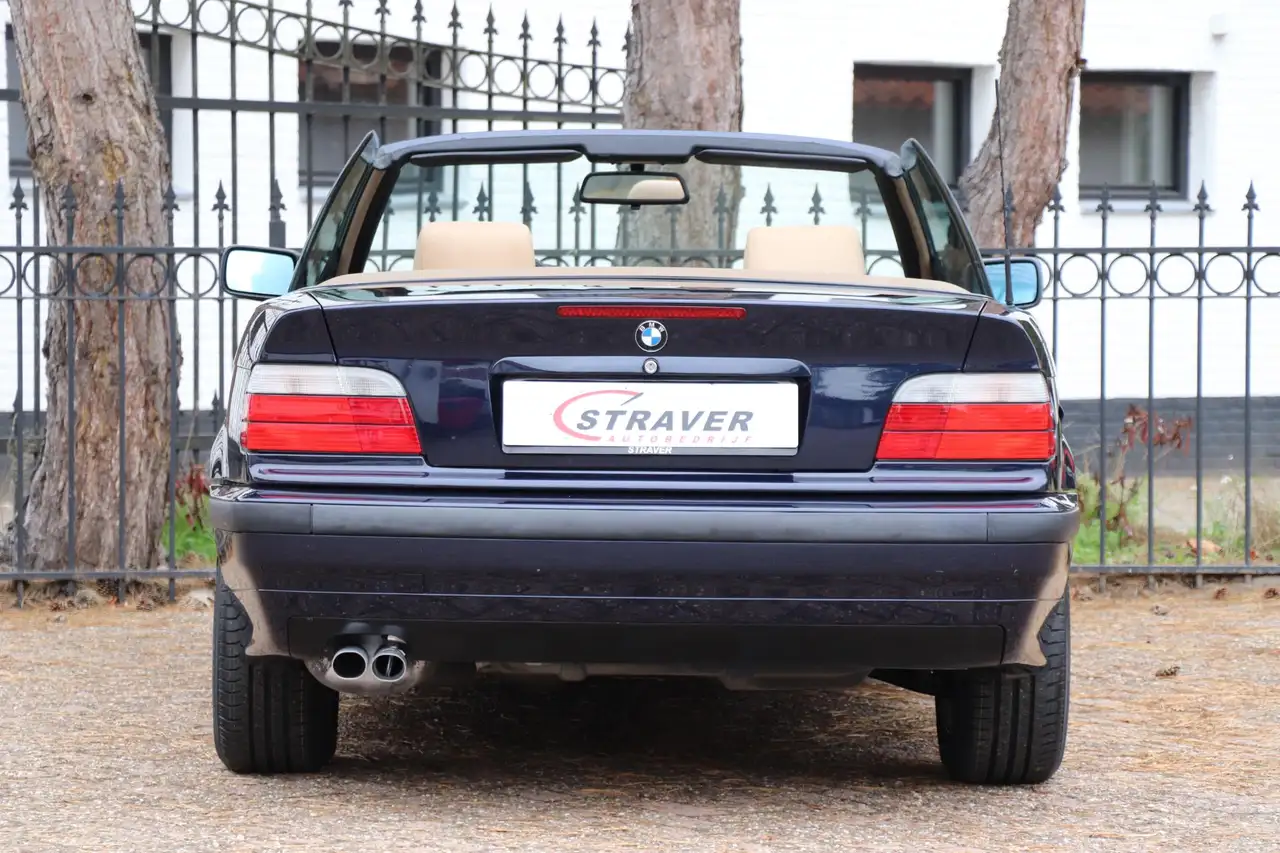 BMW 320 3-serie Cabrio 320i Executive |Airco |Sportstoelen, foto 4