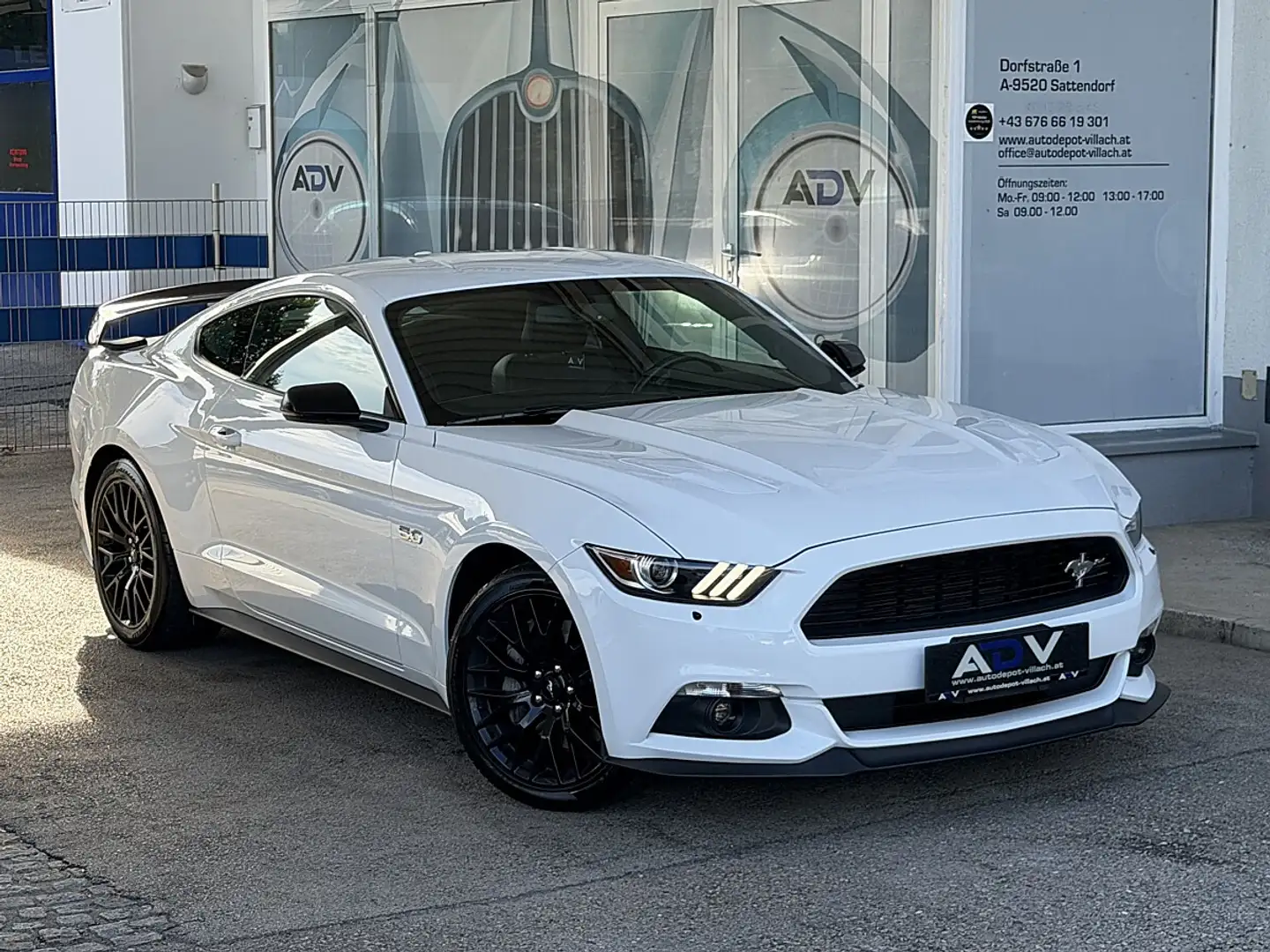 Ford Mustang 50 YEAR EDITION Weiß - 2