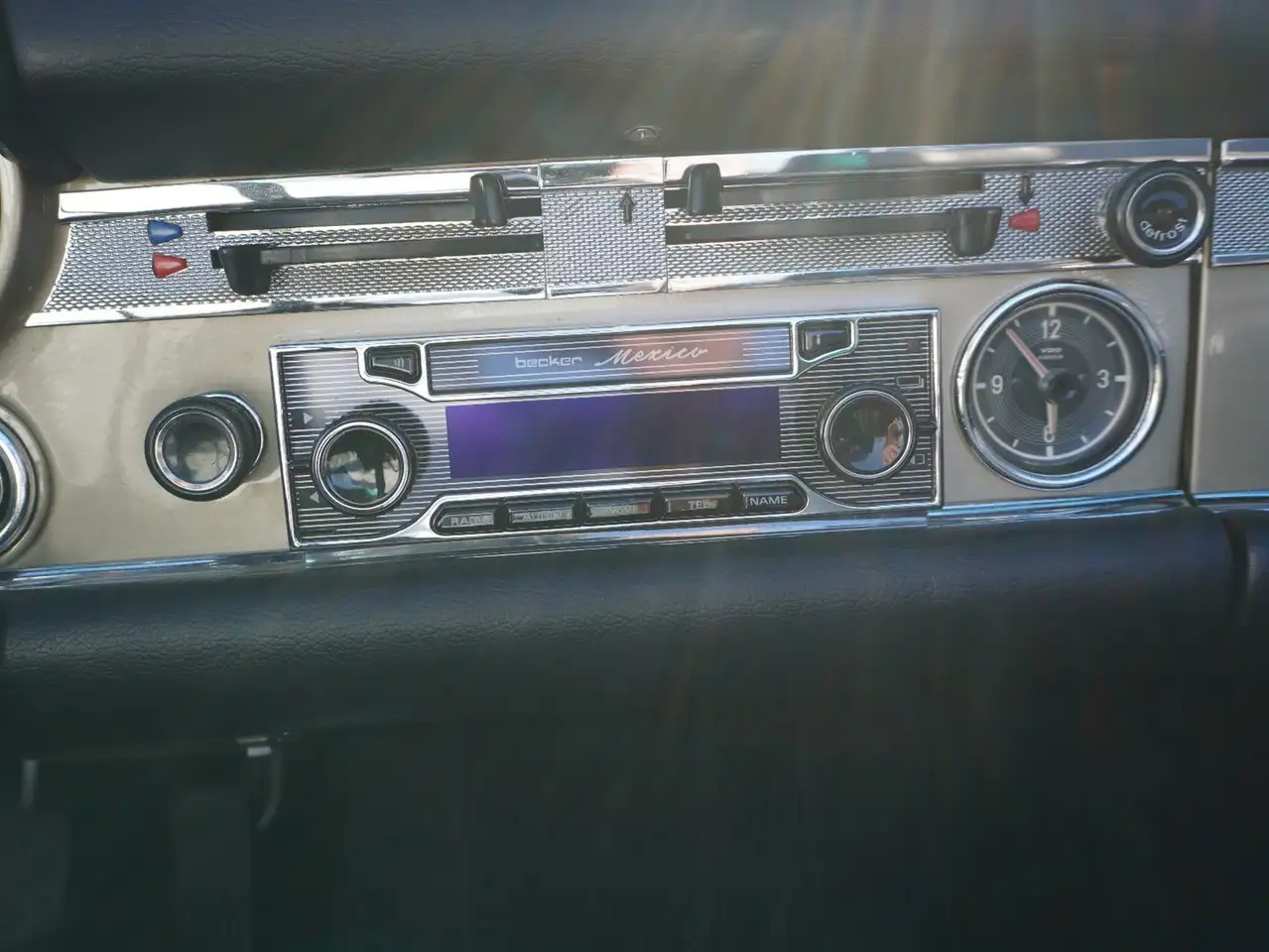 Mercedes-Benz 280 SL W 113 Pagode, foto 12
