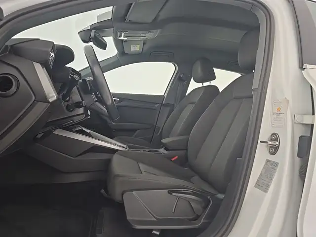 Audi A3 view 9
