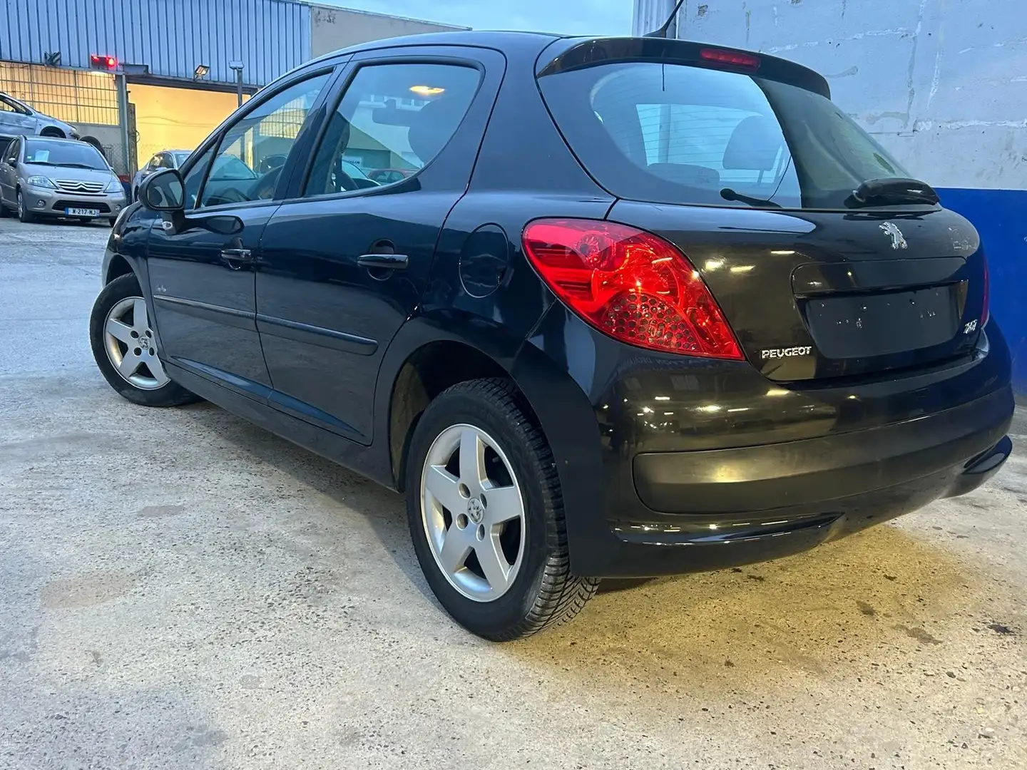 Peugeot 207 1.4 VTi 95ch Active - 2